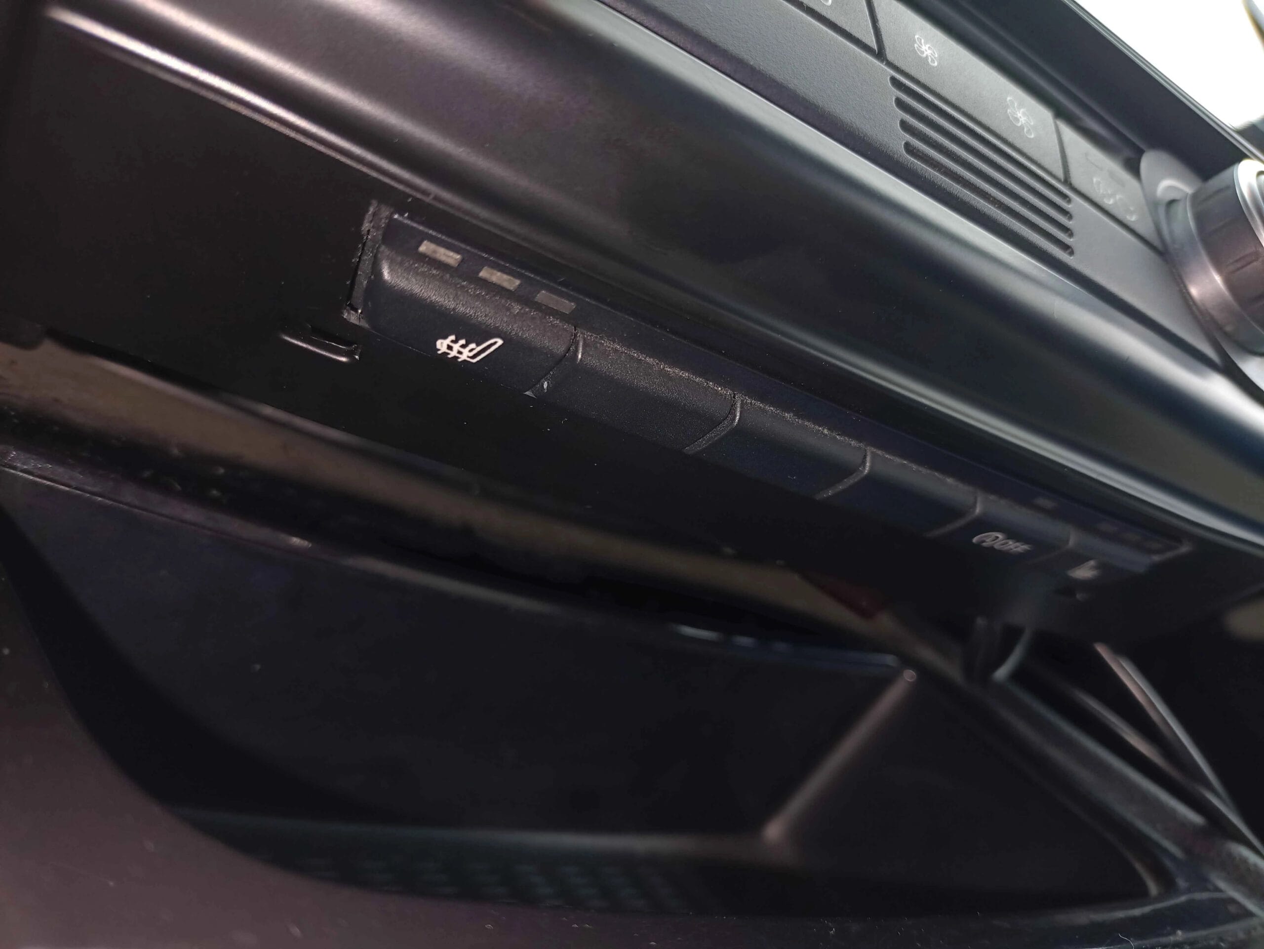 Autoradio Android per Autoradio Android BMW Serie 1 E81/E82/E87 (2004–2013) — mascherina dedicata