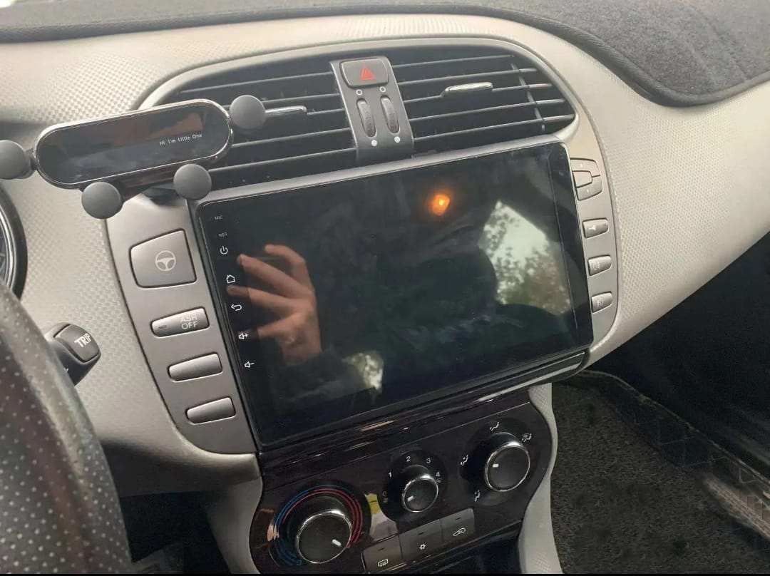 Autoradio Android per Fiat Bravo (2007-2012) — mascherina dedicata