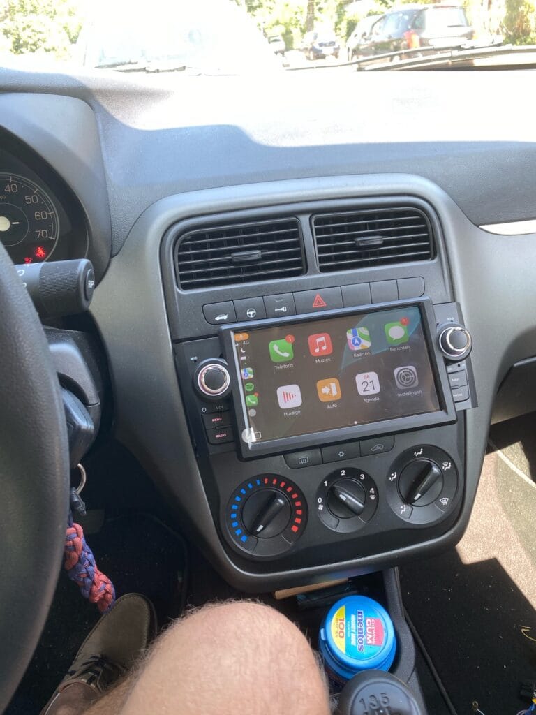 Autoradio Android per Fiat Grande Punto (2007-2012) — connettori e cablaggio inclusi