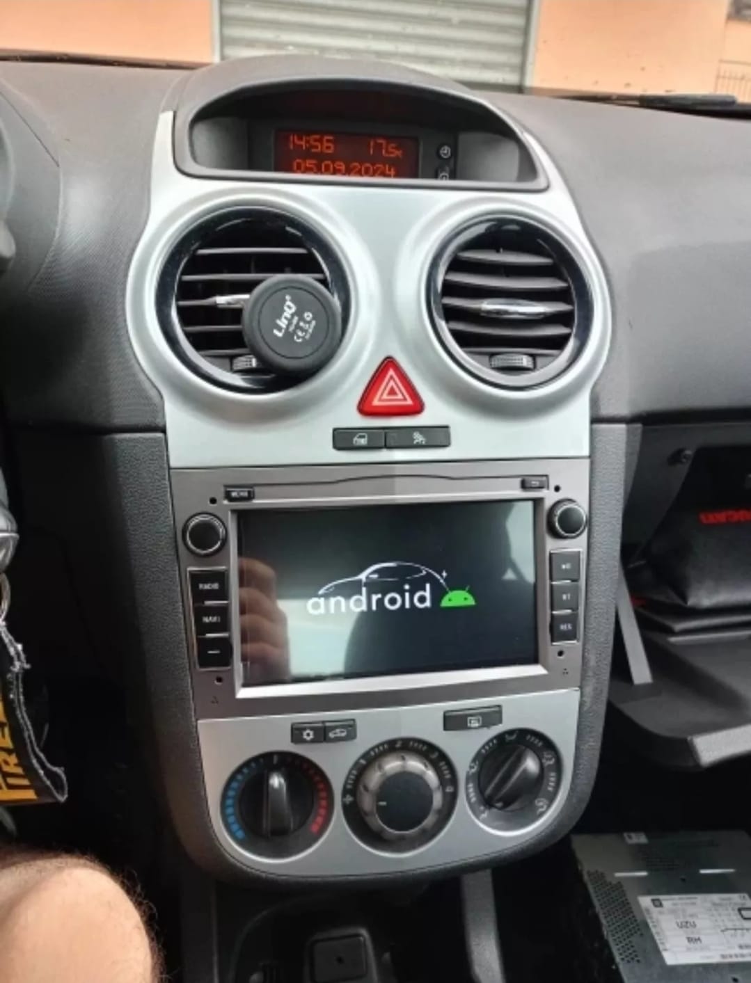 Autoradio Android per Opel Astra, Corsa, Meriva, Vivaro — connettori e cablaggio inclusi