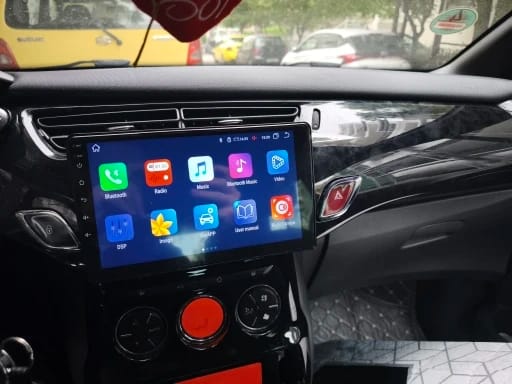 Autoradio Android per Citroen C3 DS3 (2010-2016) — installata nella plancia