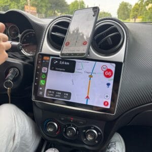 Autoradio Android per Alfa Romeo MiTo (2008-2018) — dettaglio schermo touch