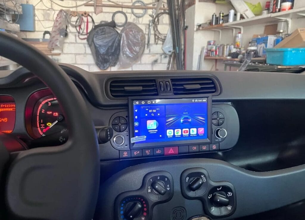 Autoradio Android per Fiat Panda (2013-2020) — dettaglio schermo touch