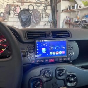 Autoradio Android per Fiat Panda (2013-2020) — dettaglio schermo touch