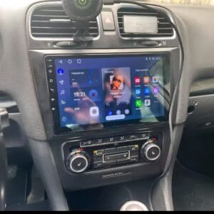 Autoradio Android per VW Golf 6 (2008-2016) — dettaglio schermo touch