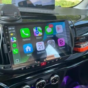 Autoradio Android per Fiat 500L (2012-2017) — installata nella plancia