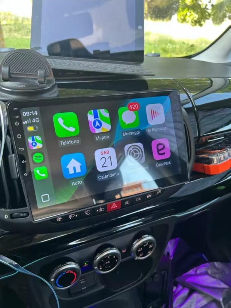 Autoradio Android per Fiat 500L (2012-2017) — installata nella plancia
