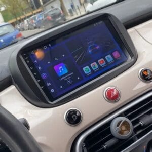 Autoradio Android per Fiat 500X (2014-2020) — dettaglio schermo touch