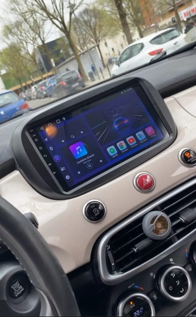 Autoradio Android per Fiat 500X (2014-2020) — dettaglio schermo touch