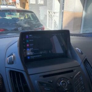 Autoradio Android per Ford Escape Kuga 2 (2013-2016) — installata nella plancia
