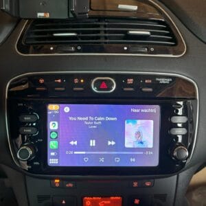 Autoradio Android per Fiat Punto Evo (2012-2015) — dettaglio schermo touch