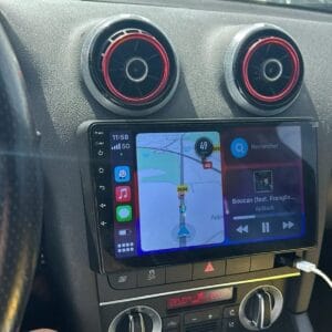 Autoradio Android per Autoradio Android Audi A3 Sportback (2003-2011) — dettaglio schermo touch
