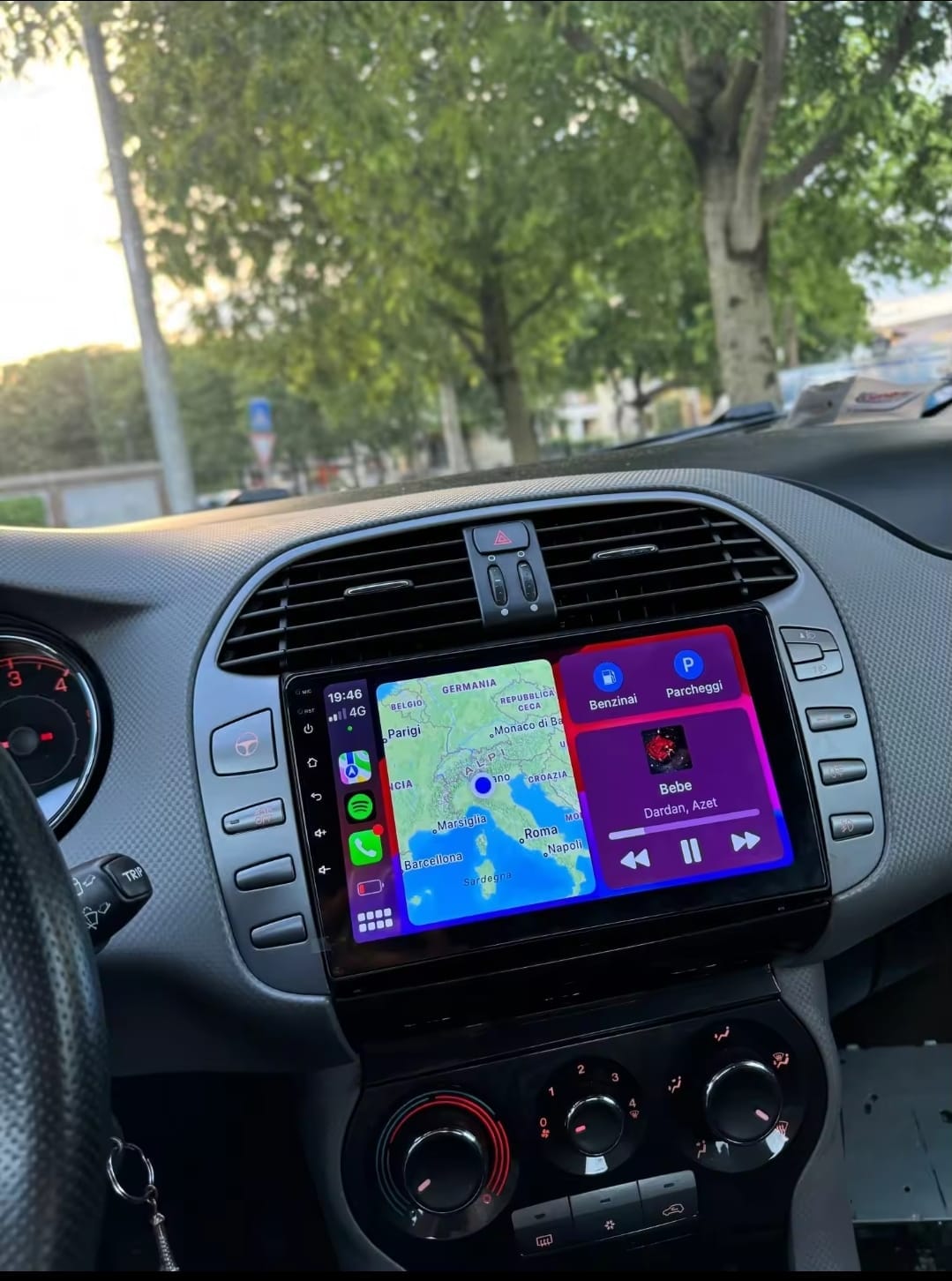 Autoradio Android per Fiat Bravo (2007-2012) — dettaglio schermo touch