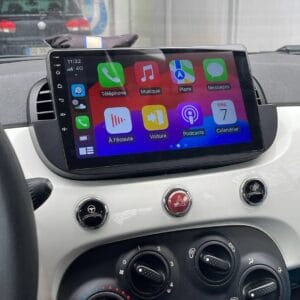 Autoradio Android per Fiat 500 (2007-2015) — dettaglio schermo touch