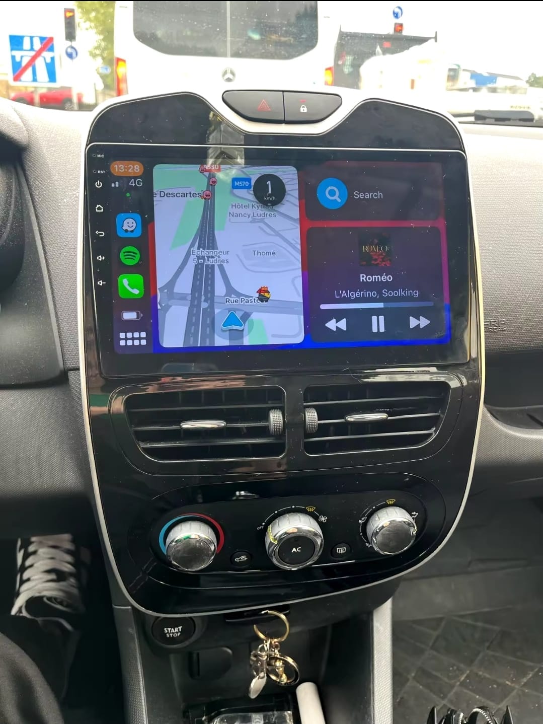 Autoradio Android per Renault Clio 4 e ZOE (2012-2019) — retro dell'unità
